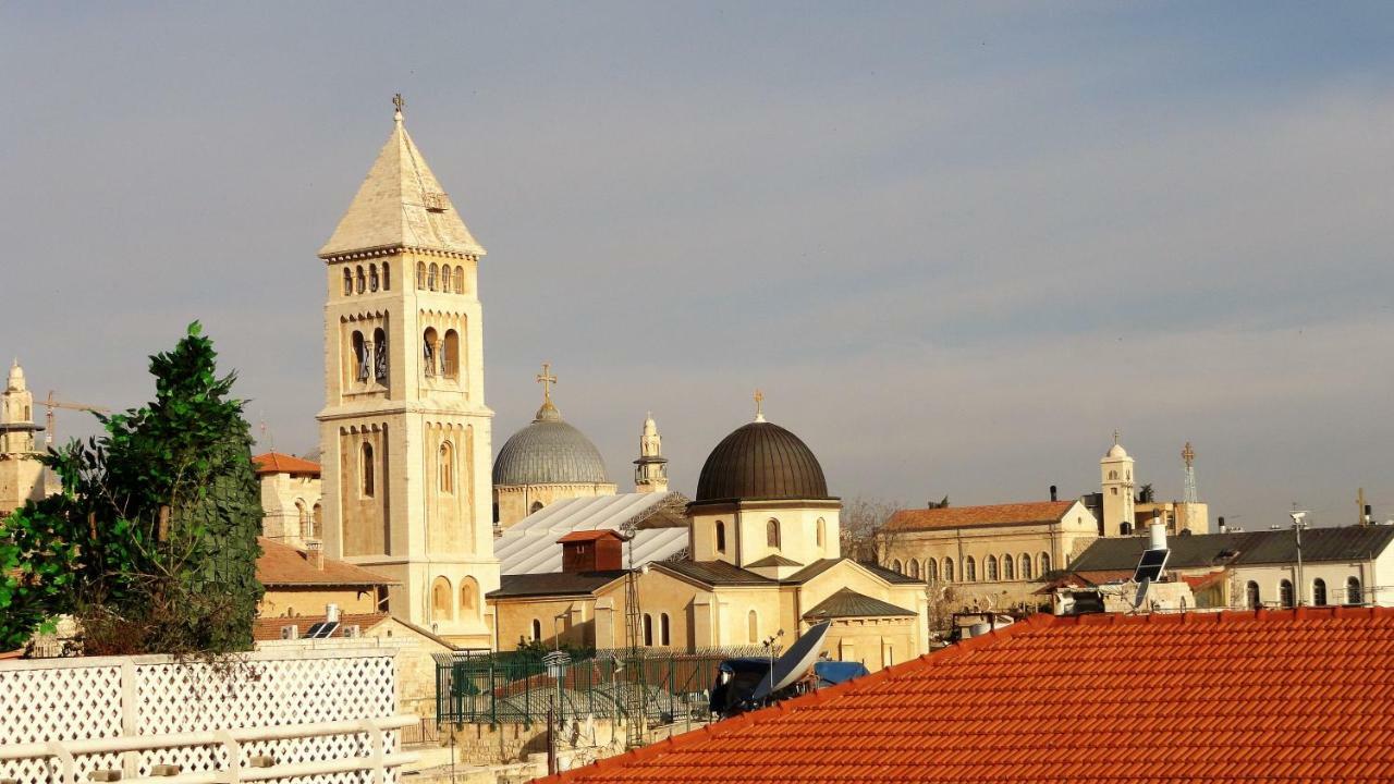 Into Jerusalem Heart Luaran gambar